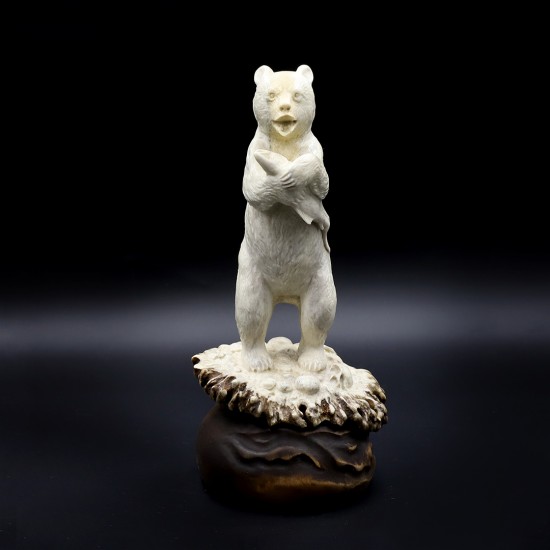 Сувенир «Медведь на рыбалке», на подставке